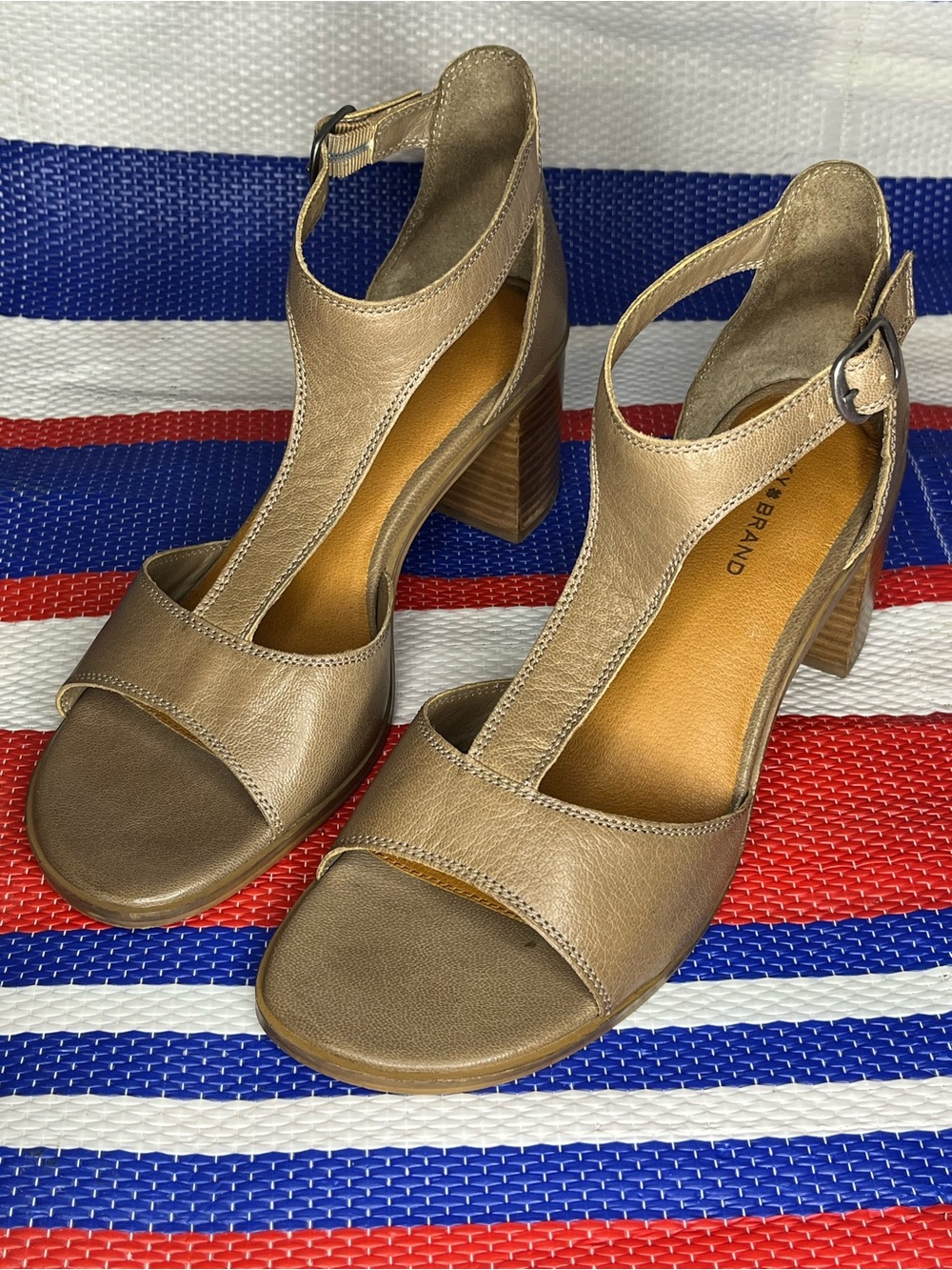 Lucky Brand Sabeni Brown Leather Heeled Sandals Women’s Size 10 Dress Shoes - Picture 4 of 10